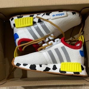 Adidas Sneakers